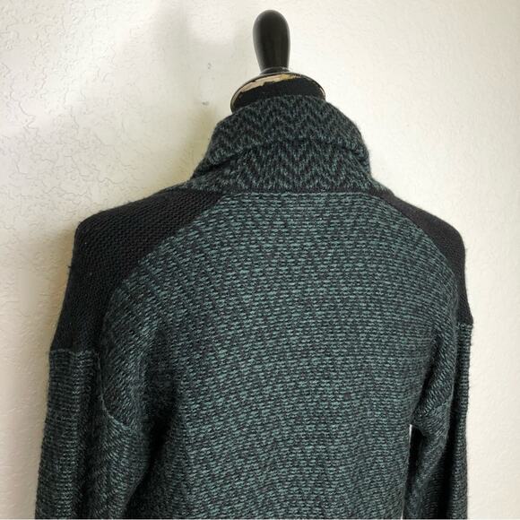 Cabi Fireside green and black cardigan sweater size Small #3015 - Picture 7 of 16
